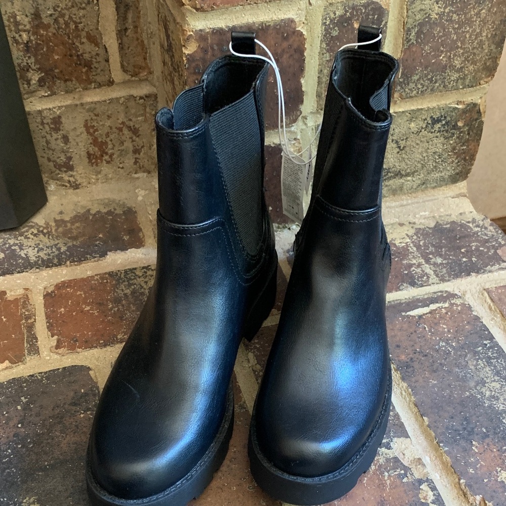 Old Navy Black Ankle Boots